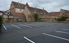 Logis Hôtel du Centre - Halte idéale en cyclotourisme avec garage à vélos clos
